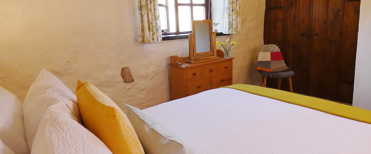 Thyme Holiday Cottage Sleeps 4 near Looe and Liskeard