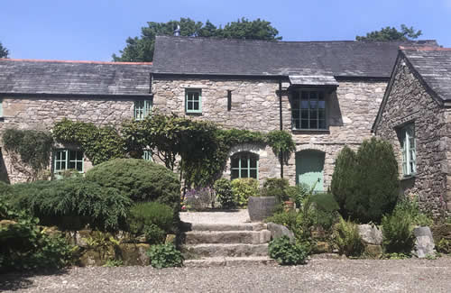 Three luxury self catering holiday cottages in a charming barn complex near Bodmin Moor and a few miles from the north and south coasts of Cornwall